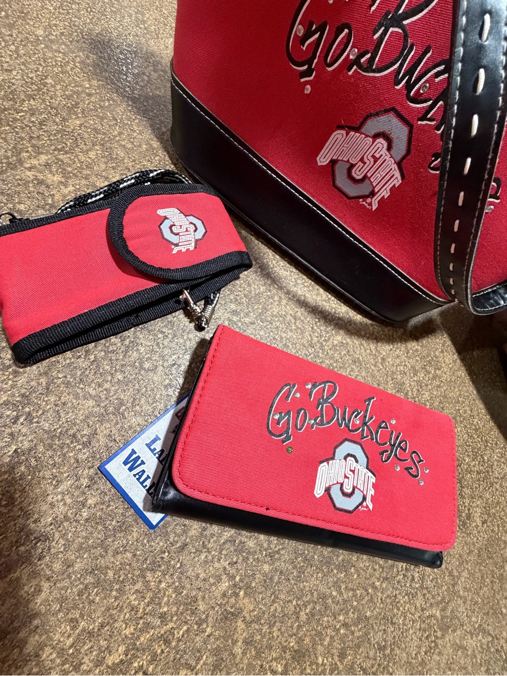 Red 'Go Buckeyes' Shoulder Bag Set with Matching Wallet and Pouch - Picture 10 of 10